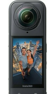 Insta360 X5 фото